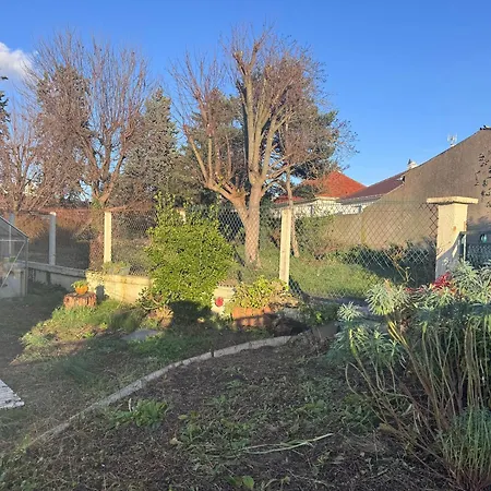 Sejour Detente Et Confort Au Calme D Impasse Holiday home Garges-les-Gonesse